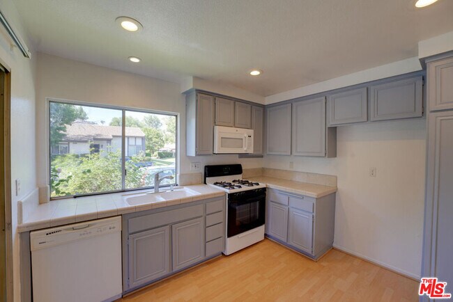 Building Photo - 24640 Masters Cup Way
