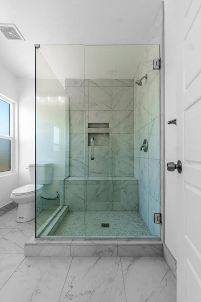 Building Photo - 1019 N Main St