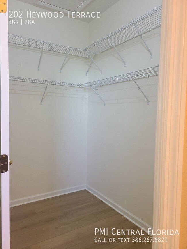 Building Photo - 202 Heywood Terrace