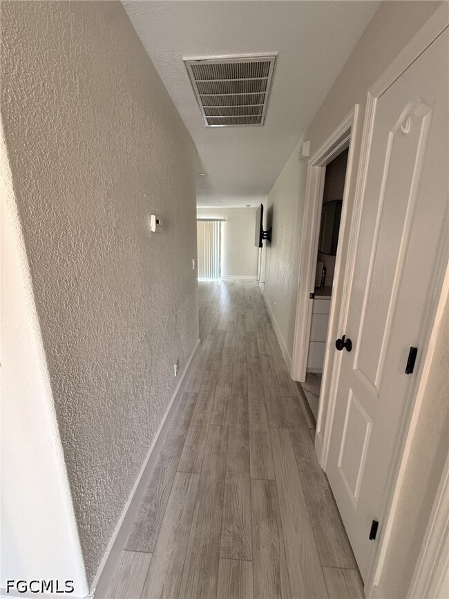 Building Photo - 1414 SE 6th Ave