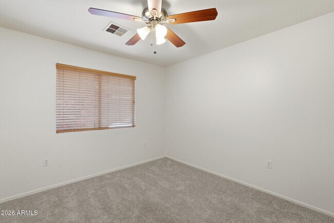 Building Photo - 457 S Meadows Dr