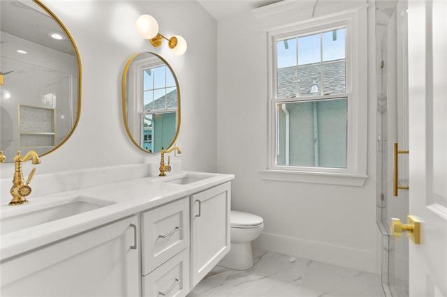 Building Photo - 2835 Pine St