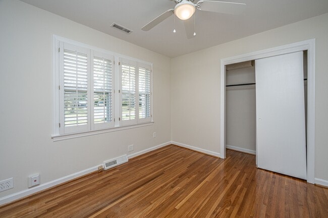 Building Photo - 1791 Dunbarton Dr