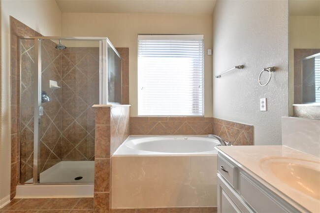 Building Photo - 17106 Tupelo Garden Cir