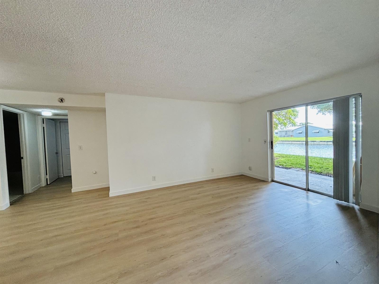 Building Photo - 7630 Westwood Dr