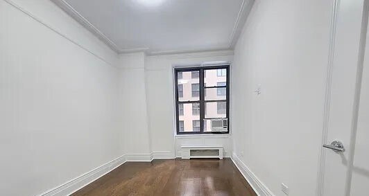Building Photo - 200 West 58th Street