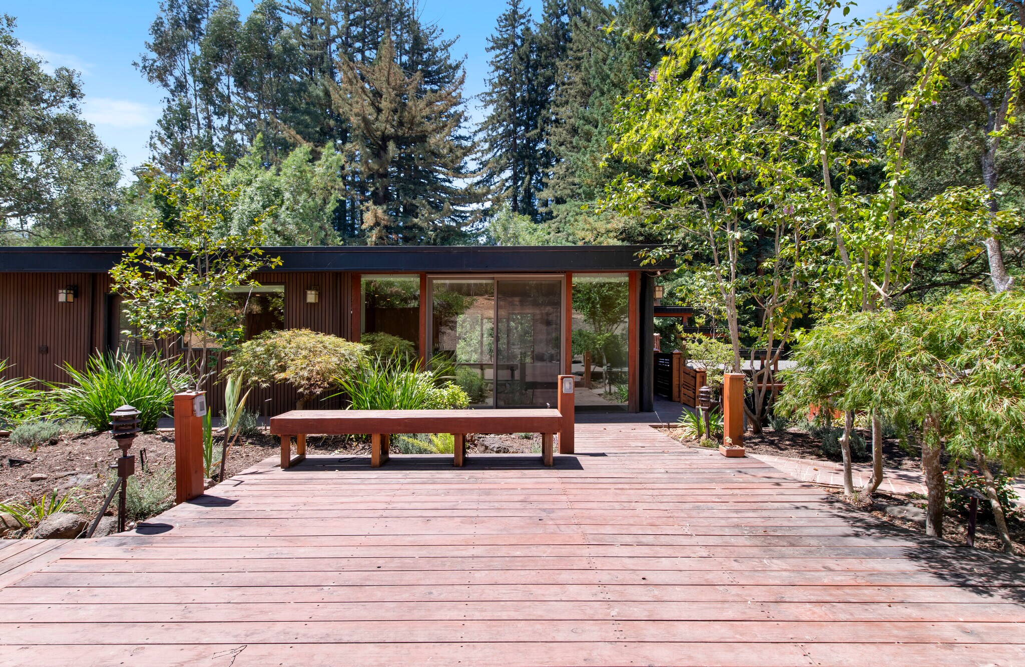 Building Photo - 1200 Mountain Home Rd