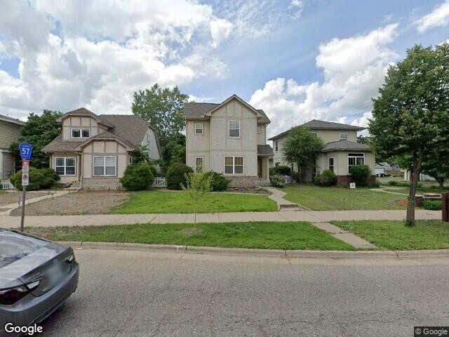 Primary Photo - Available 11/1 - very well maintained 3 be...