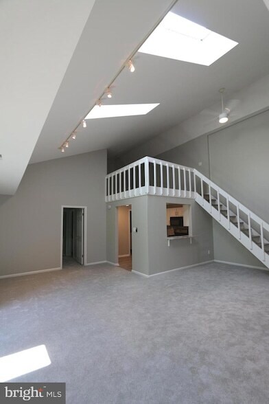 Building Photo - 1709 Mountainview Dr