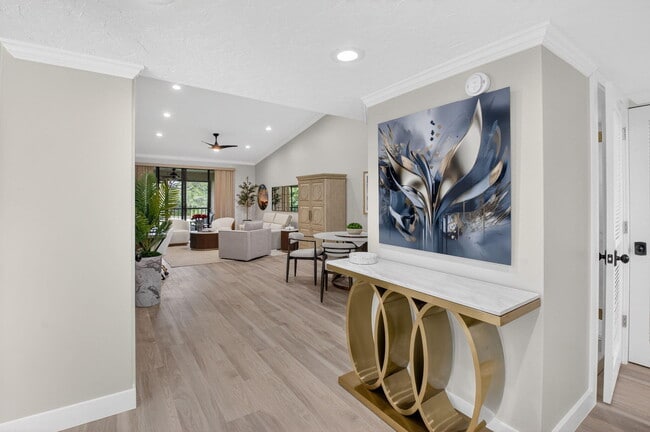 Building Photo - 7455 Glendevon Ln