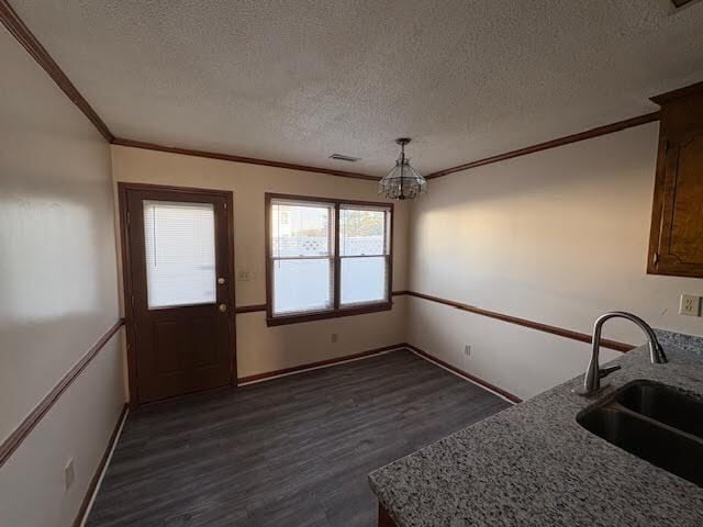 Building Photo - 3262 Landmark St