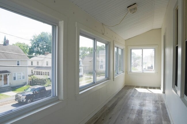 Building Photo - 97 2nd St