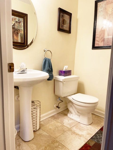 Powder Room - 2509 Hartley St