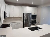 Building Photo - 1110 DABNEY Dr