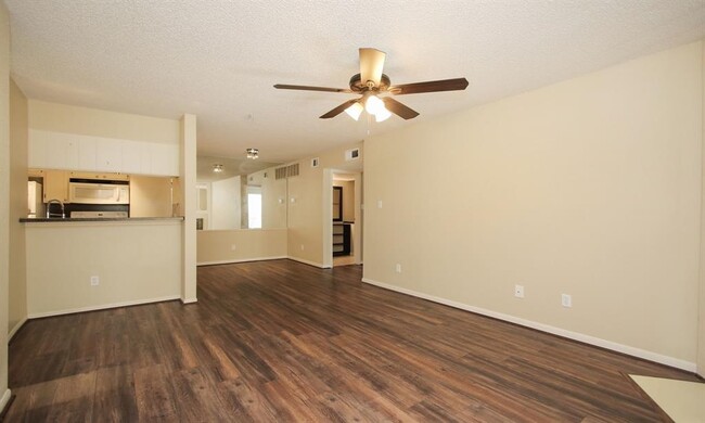 Building Photo - 2120 El Paseo St