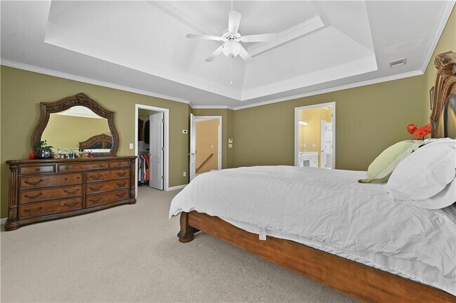 Building Photo - 3945 Summit Gate Dr