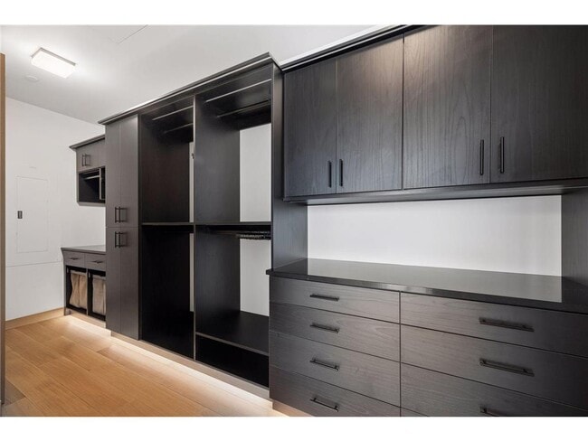 Building Photo - 255 Hennepin Ave