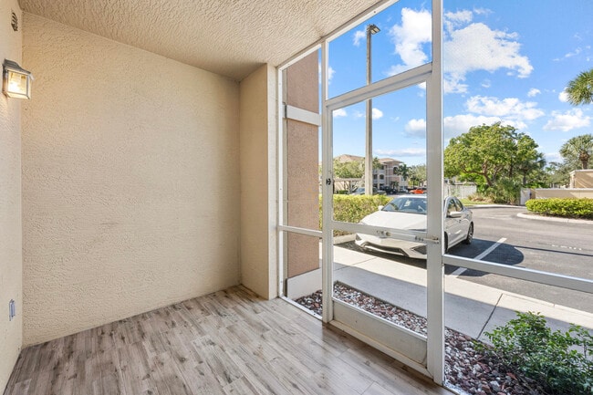 Building Photo - 6410 Emerald Dunes Dr