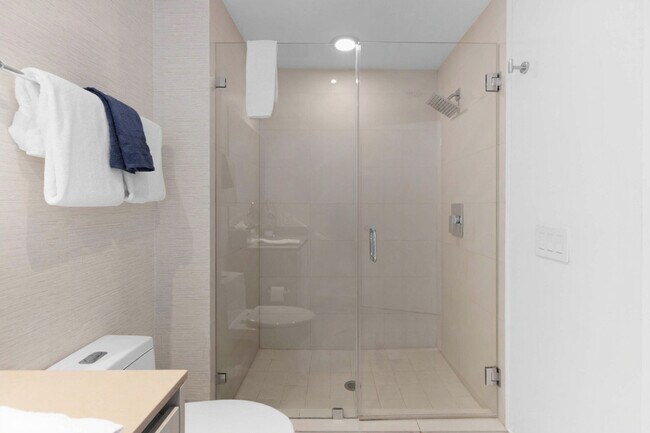 Building Photo - 4111 S Ocean Dr