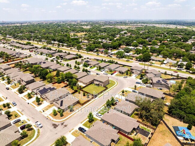 Building Photo - 5410 Coral Valley
