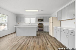 Building Photo - 8090 Chestnut Ash Dr