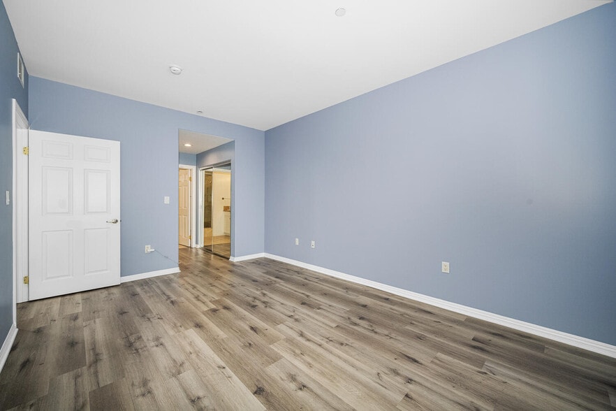 Building Photo - 7403 S Sepulveda Blvd