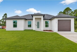 Building Photo - 1108 Eauclaire St E