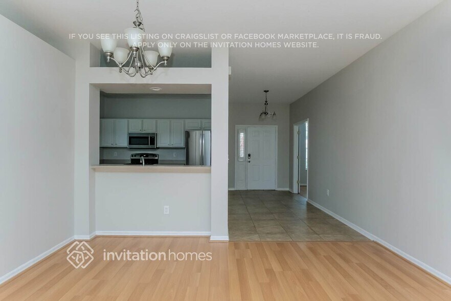 Building Photo - 5706 Hawklake Rd