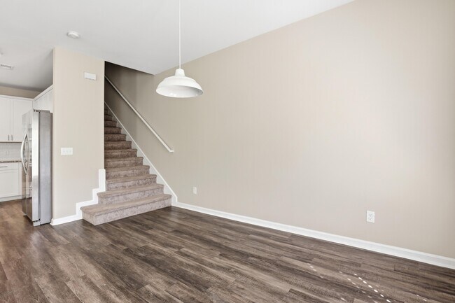 Building Photo - 116 Ainsdale Dr