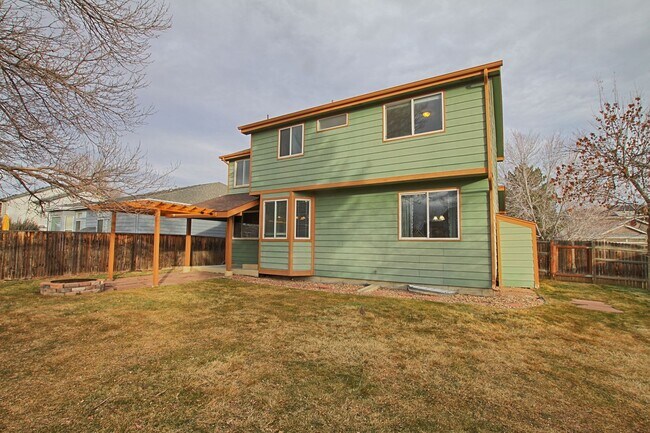 Building Photo - 1319 Iris Cir