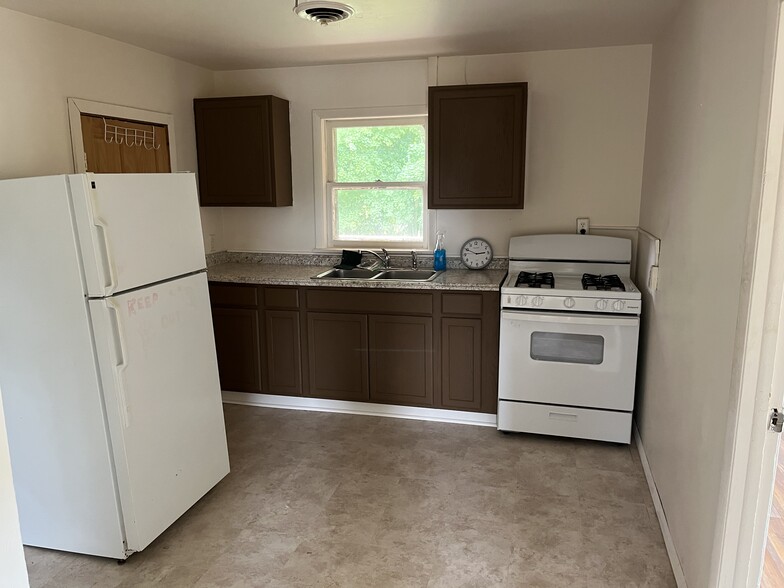 Building Photo - 36 Mitchell St