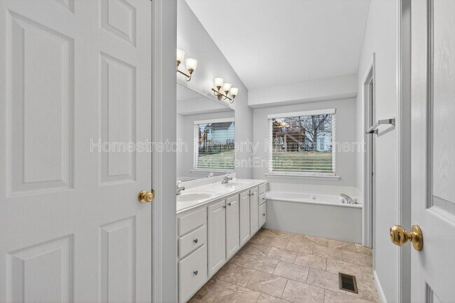 Building Photo - 1609 Valley Hill Ct