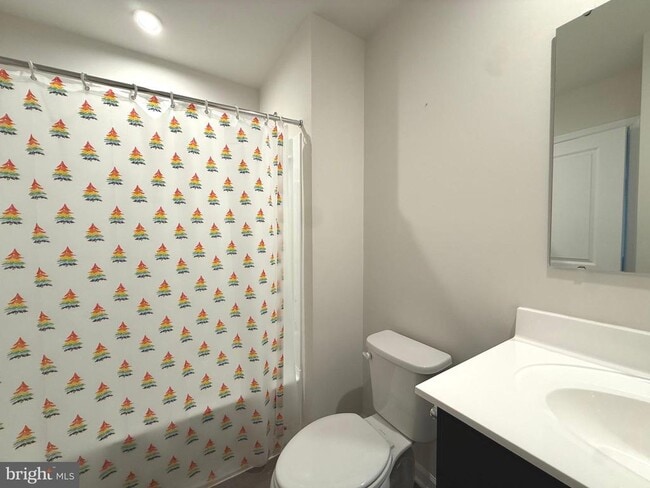 Building Photo - 285 Sanctuary Dr