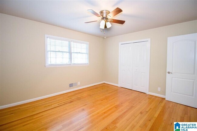 Building Photo - 4027 Montclair Rd
