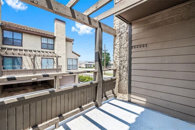 Building Photo - 4800 Northway Dr