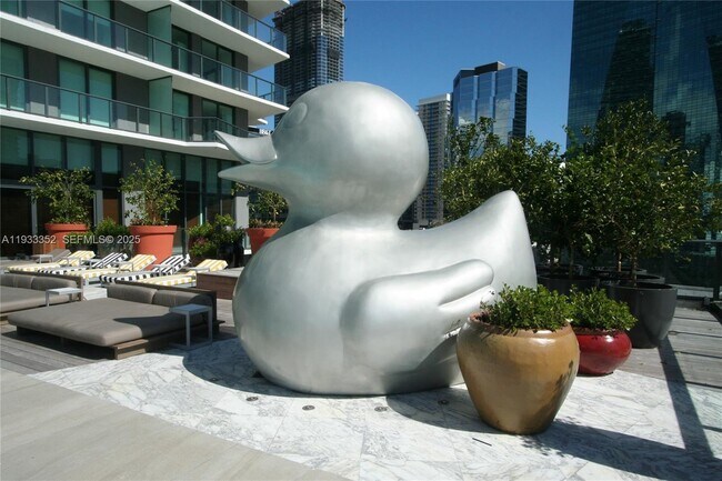 Building Photo - 1300 S Miami Ave