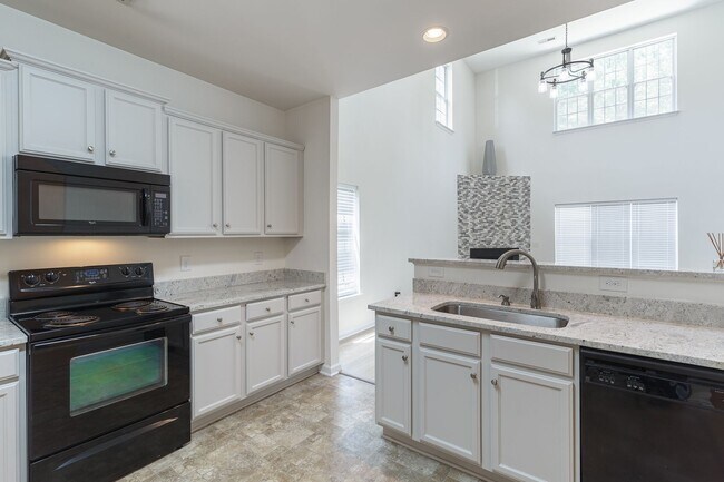 Building Photo - 5907 Landerwood Dr