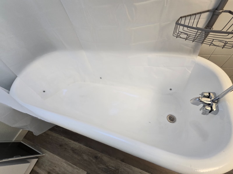 Building Photo - 1130 E 2nd St