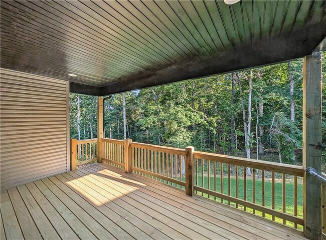 Building Photo - 18 Greenodd Dr