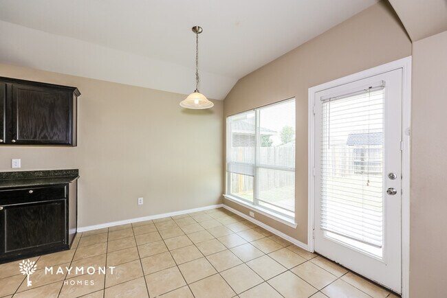 Building Photo - 1212 Camden Yard Dr