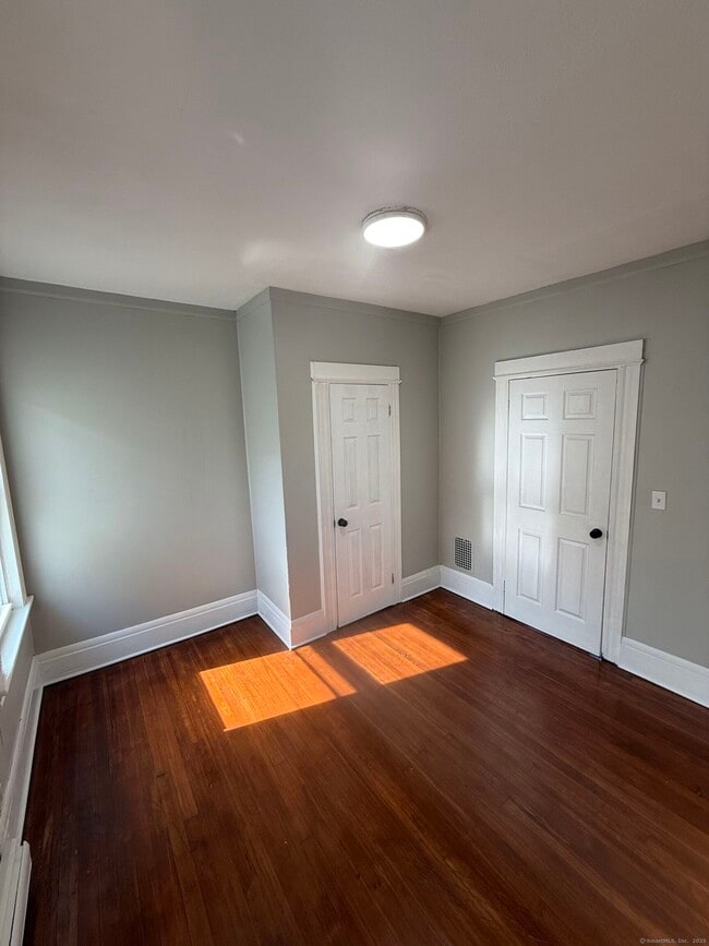 Building Photo - 426 Benham Ave