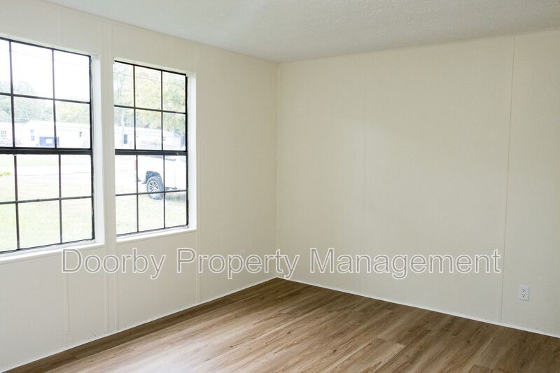 Building Photo - 5440 Harpo St