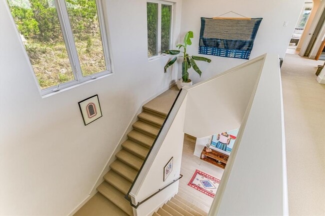 Building Photo - 5304 Scenic View Dr