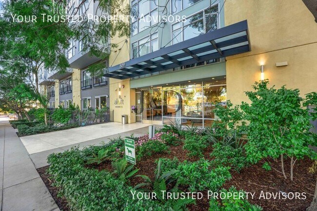 Building Photo - 889 Date St