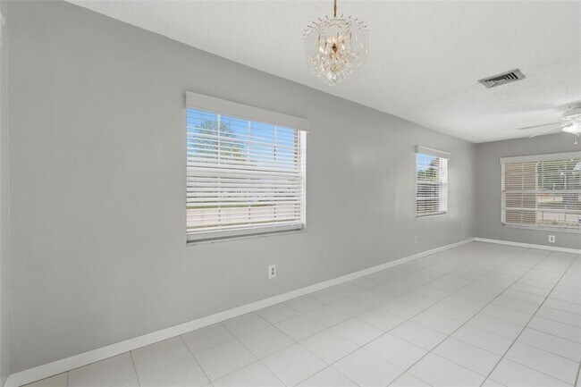 Building Photo - 9992 86th St