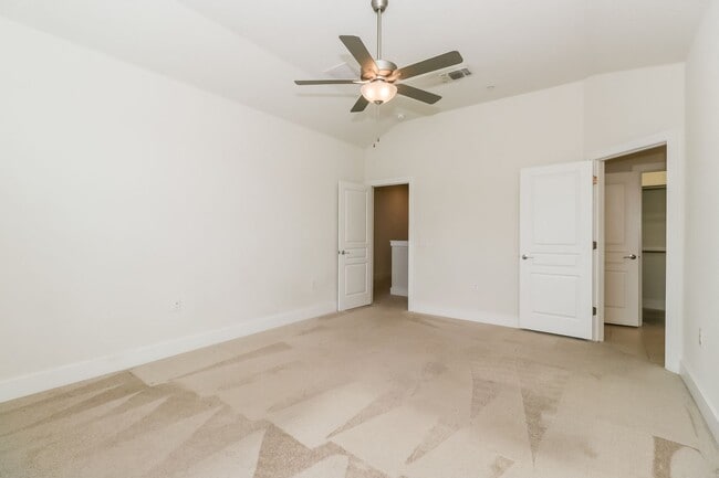 Building Photo - Beautiful two level Condo