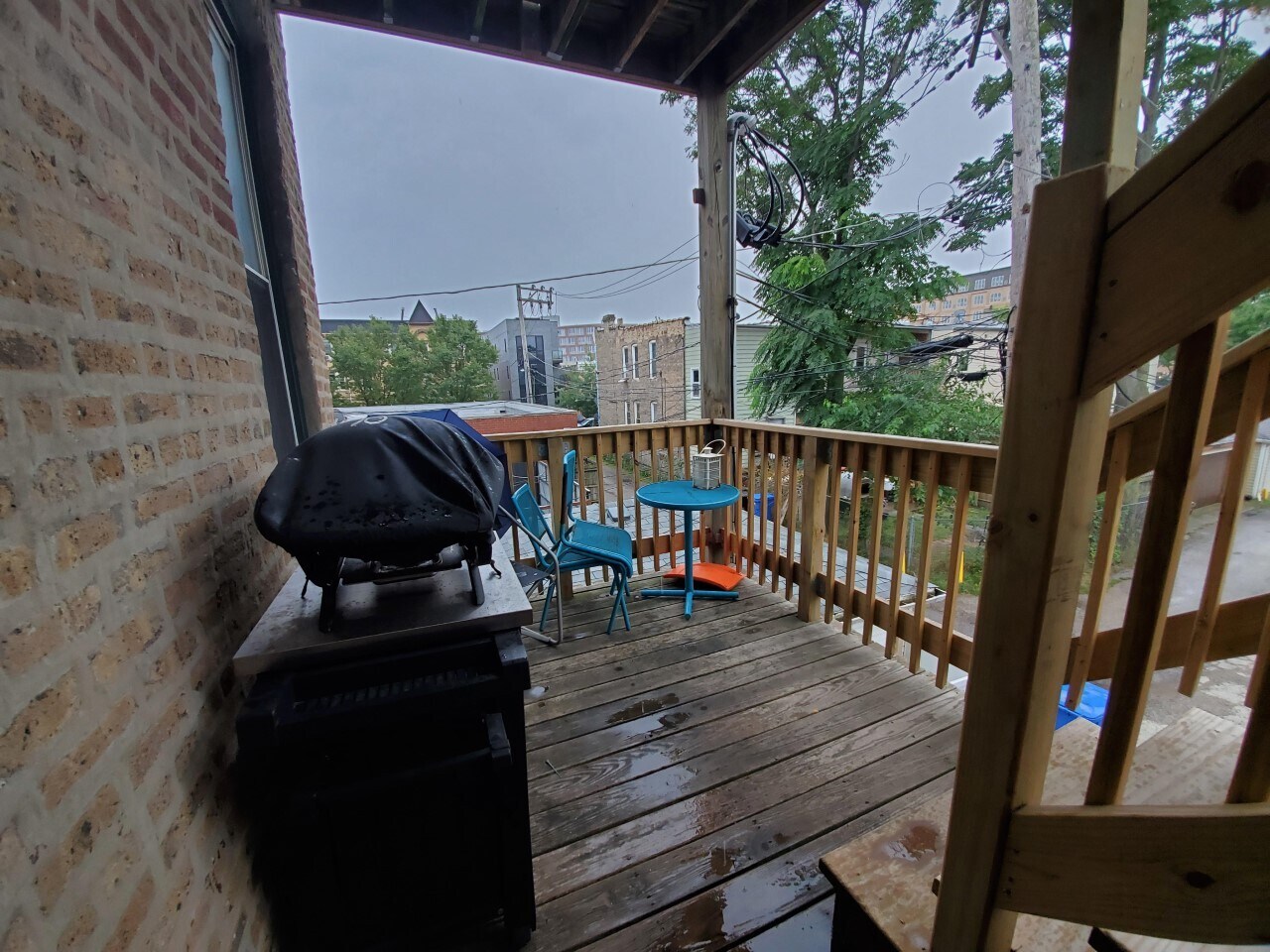 Building Photo - 2048 N Western Ave