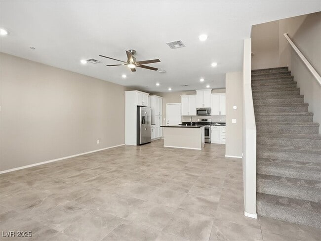 Building Photo - 6270 Cappadocia St