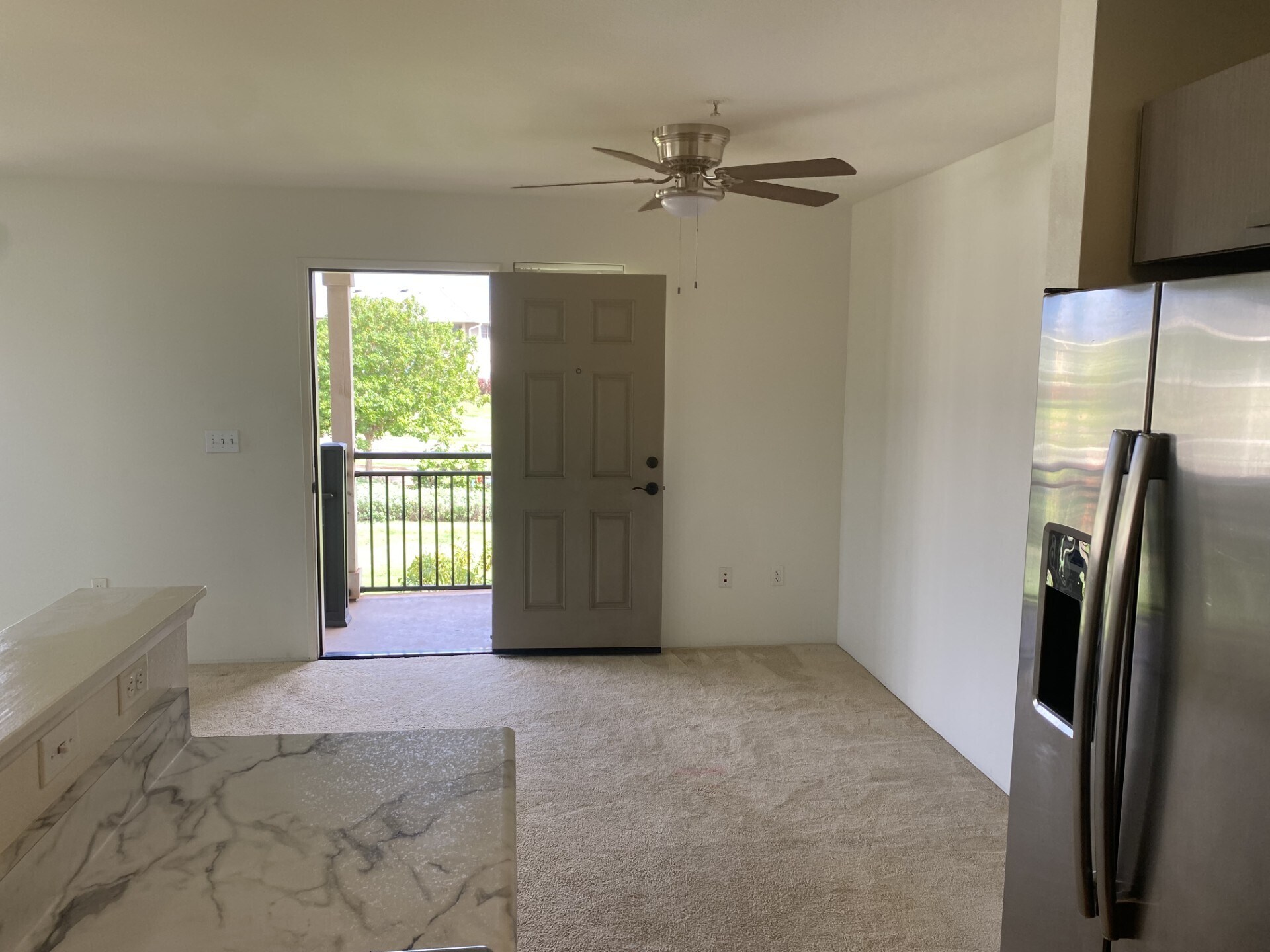 Building Photo - 50 Kihalani St