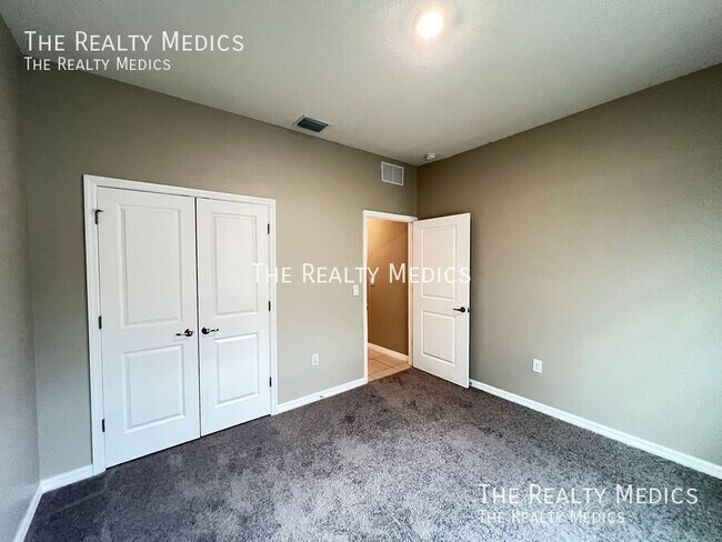 Building Photo - 8053 Penrose Pl